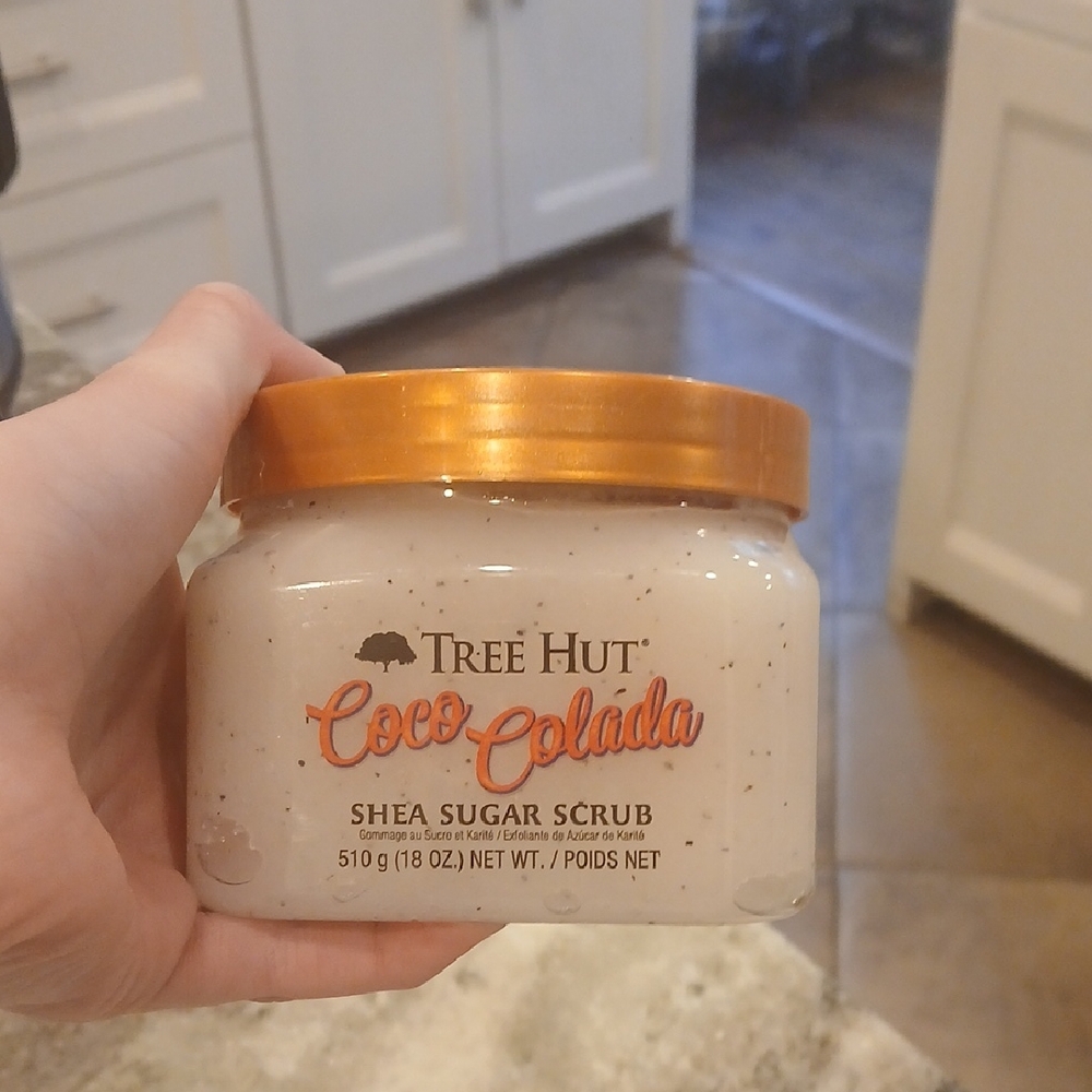 Tree Hut Coco Colada Shea Suger Scrub